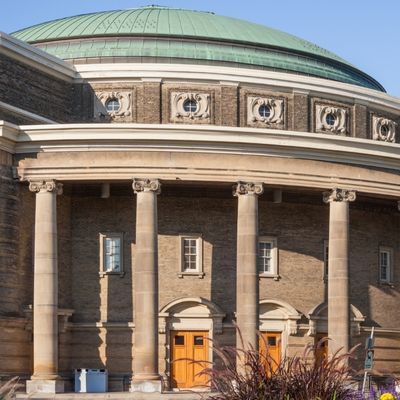 U of T Convocation Hall with pillars
